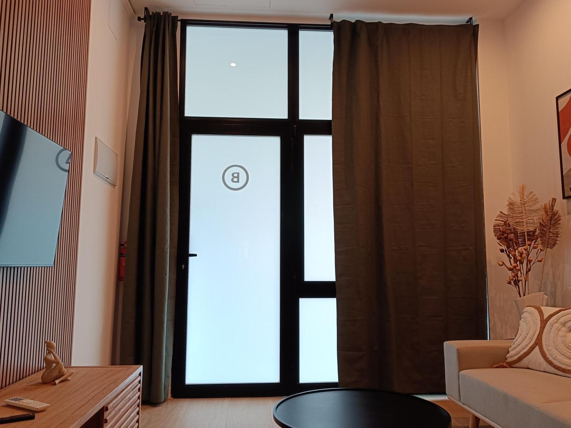 Estudio A Estrenar A Metros De Los Jardines Del Turia Valencia Bagian luar foto